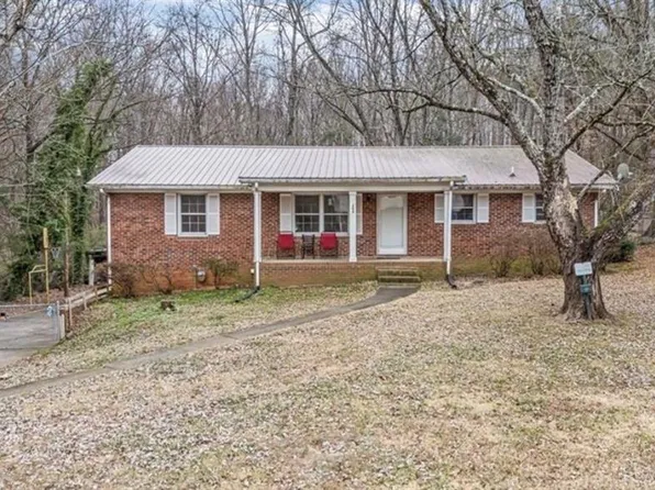 204 Hamilton Rd, Lexington, NC 27295
