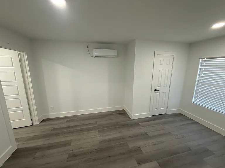 703 S 5th St — Photo 3