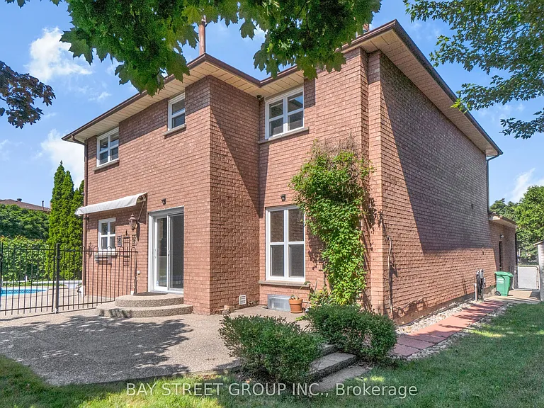 2050 Teeside Ct — Photo 45