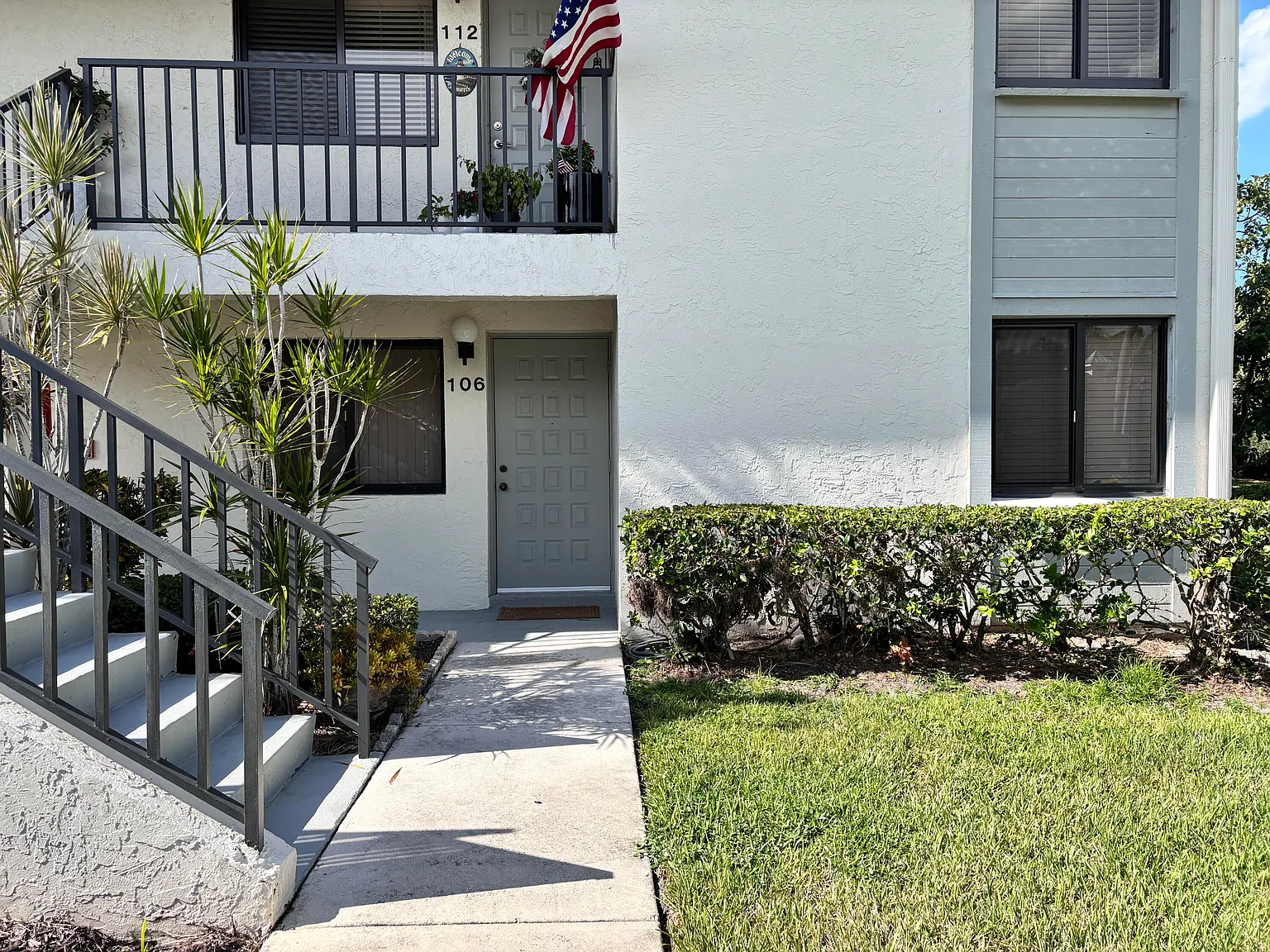 2 bed, 2.0 bath, 1047 sqft, $2,000 — Photo 4
