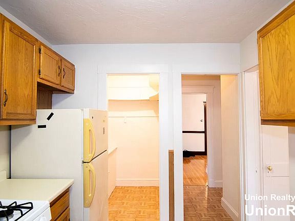 3rd image of 63 Euston Rd APT 3
