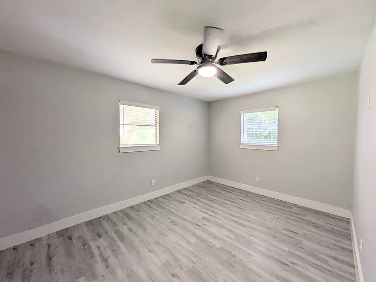 1309 W Hopkins St #A — Photo 10