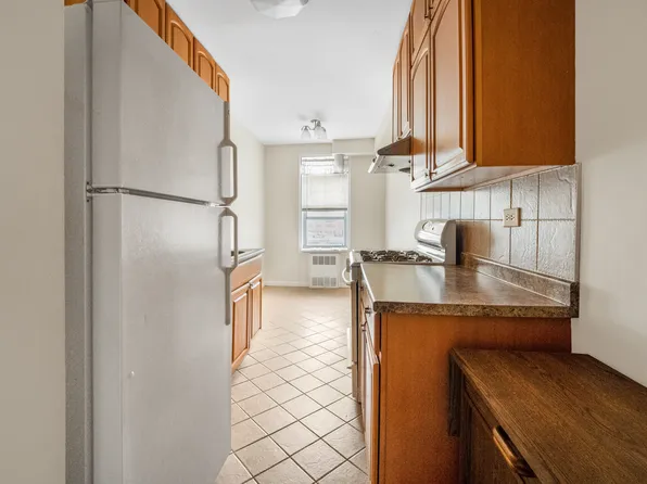 84-20 51st Avenue image 7 of 8