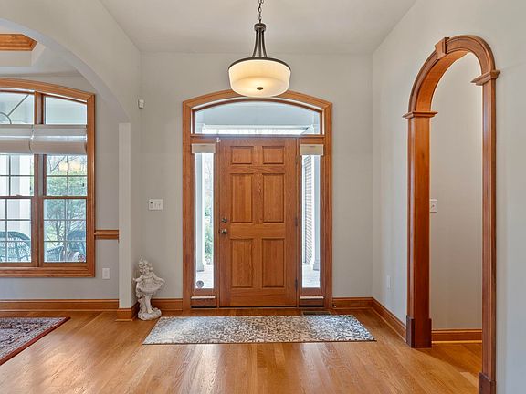 4th image of 11 Teaberry Ct