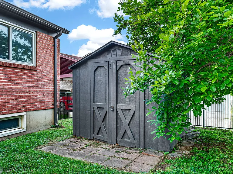 2246 Bensonhurst Dr — Photo 8
