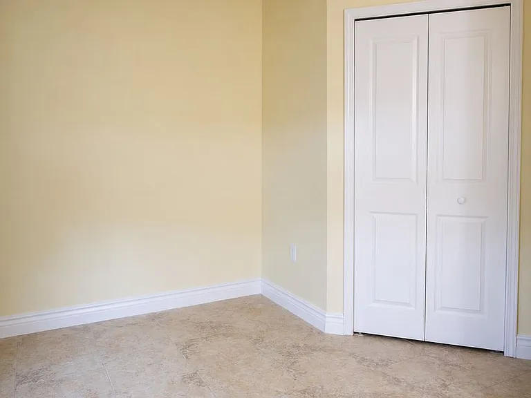 3175 Royalston Ave #203 — Photo 11