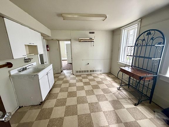 4th image of 2451 S 11th STREET