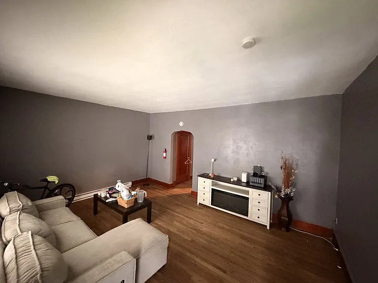 218 W Ridge St #2 — Photo 2