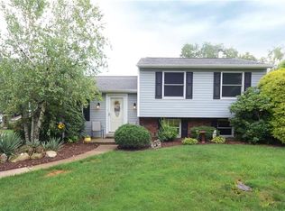 22 Robin Hill Dr, Mc Kees Rocks, PA 15136