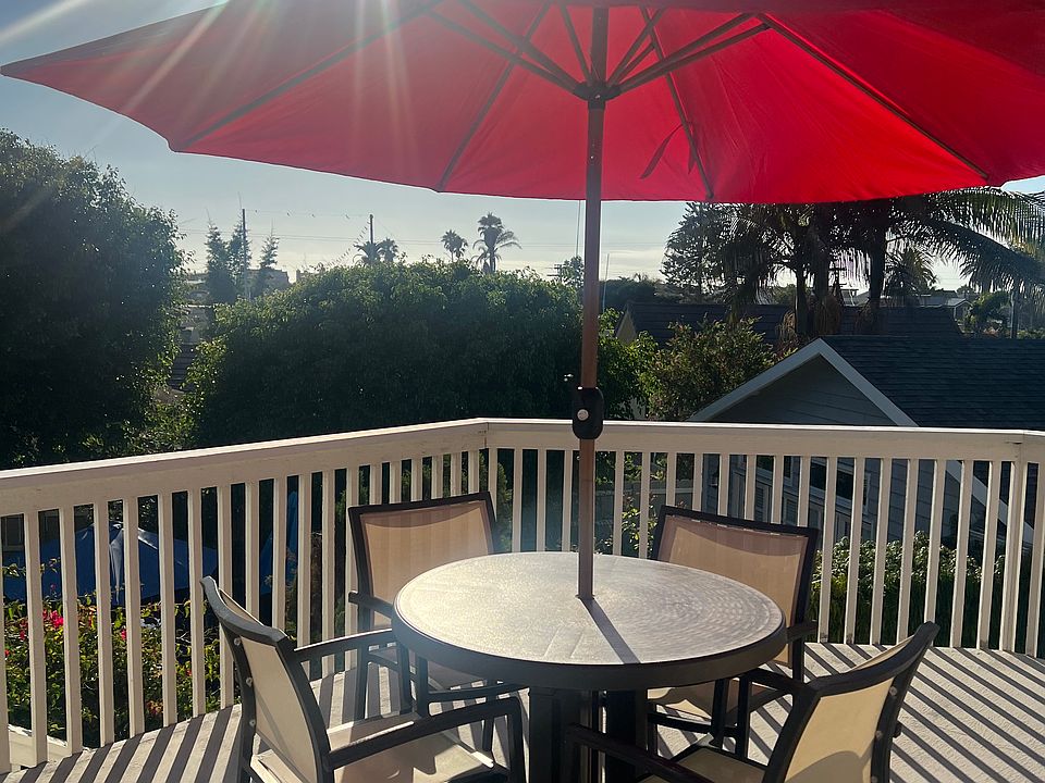 Large, private attached deck to enjoy sunset views and al fresco