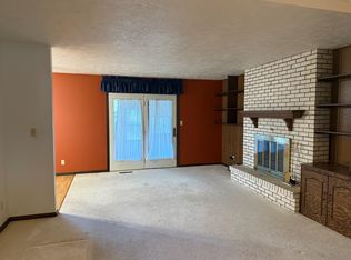 2720 Cedarberry Rd, North Platte, NE 69101