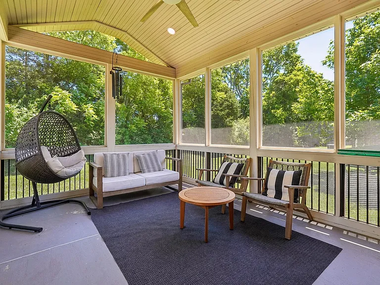 222 Rosemary Way — Photo 15