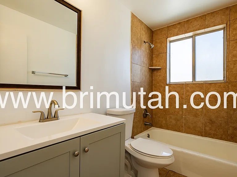 1539 S Green St #1-4-2 — Photo 7