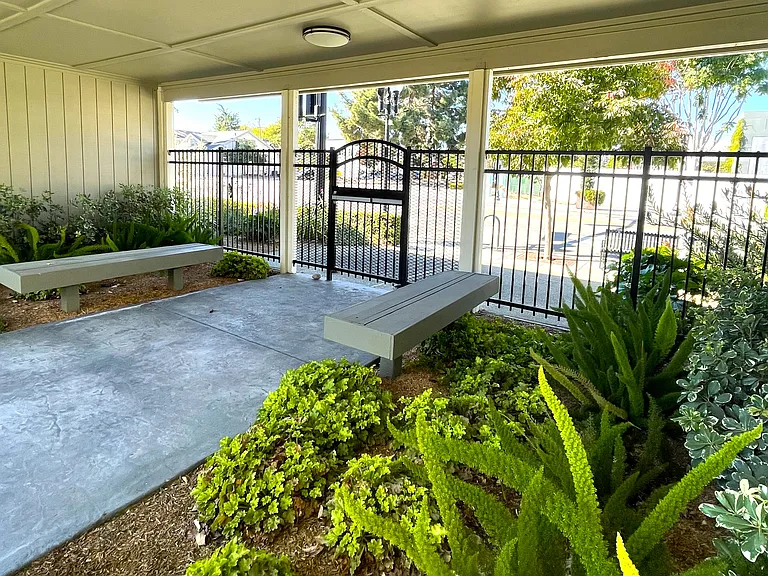 390 S Sunnyvale Ave #1 — Photo 3