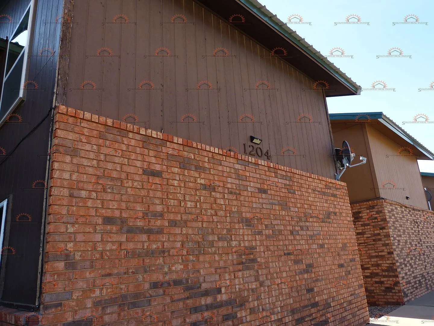 1204 W. Manana — Photo 2