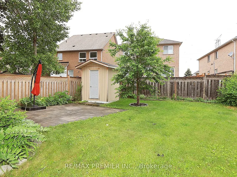27 Prairie Dunes Pl — Photo 23