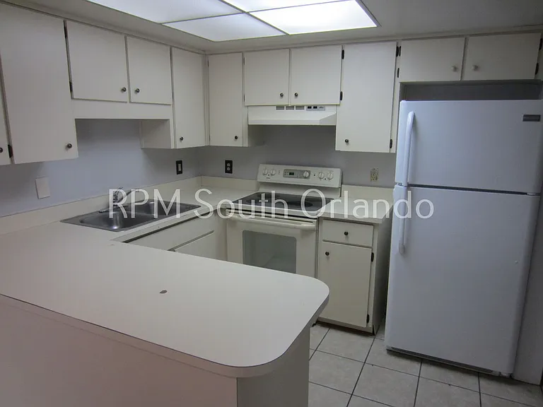 36 Windtree Ln #202 — Photo 6