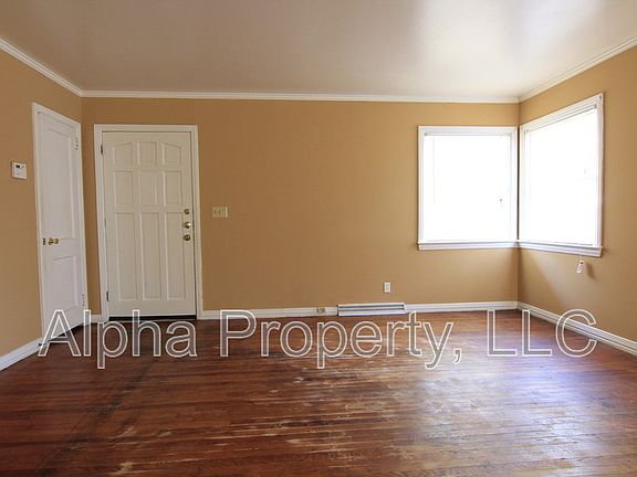 2nd image of 5 Valley View Ln