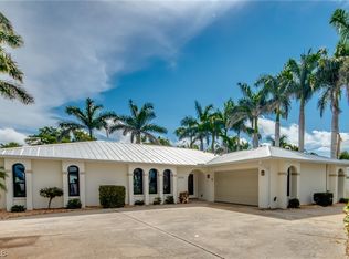 5723 Flamingo Dr, Cape Coral, FL 33904