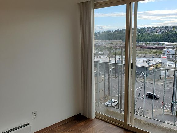 4th image of 2501 14th Ave W APT 12