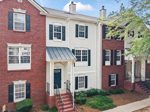 216 Village Square Dr