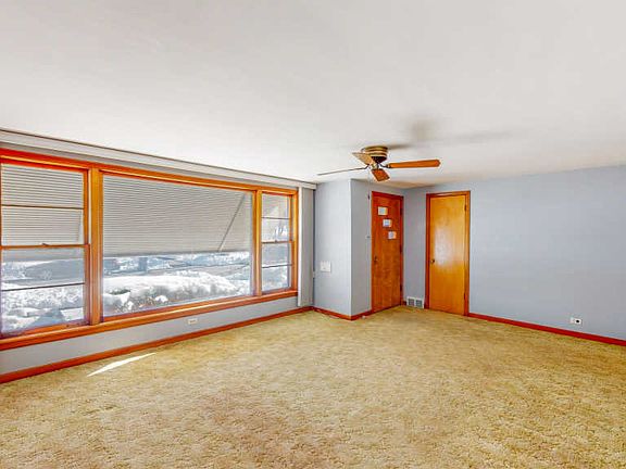 4th image of 8746 S Albany Ave