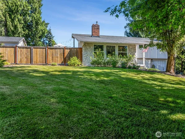 6221 81st Street E, Puyallup, WA 98371