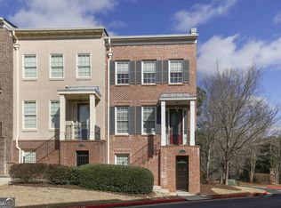 972 Persimmon Point, Sandy Springs, GA 30328