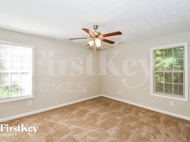 189 Bay Court Dr — Photo 5