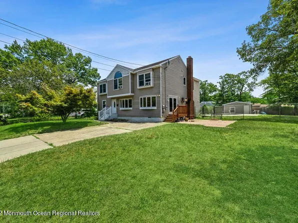 46 6th Street, Hazlet, NJ 07734