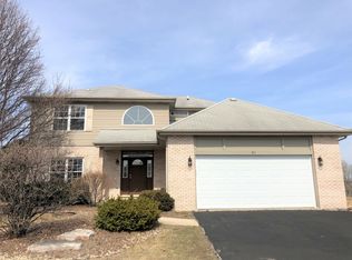 611 Bobwhite Ln, New Lenox, IL 60451
