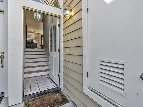 2nd image of 20654 Gardenside Cir