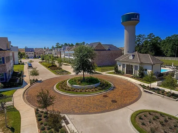 103 Hickory St, Conroe, TX 77384