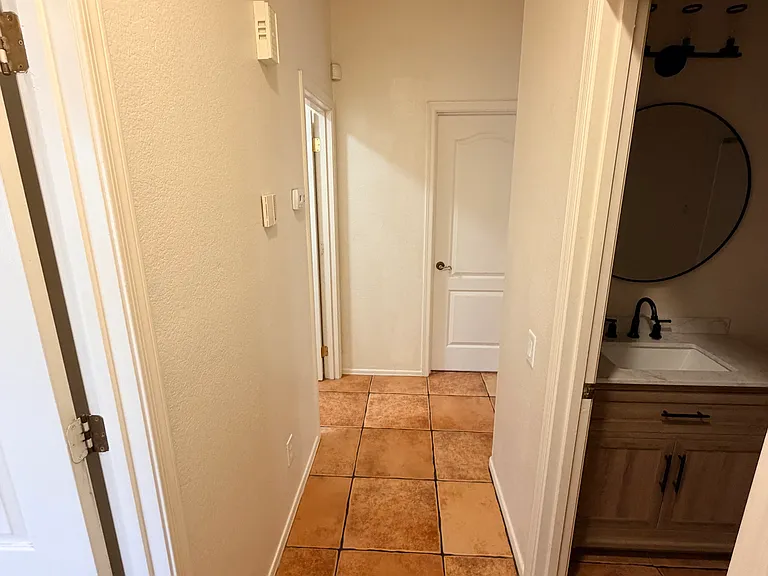 9005 N Lawndale Dr — Photo 39