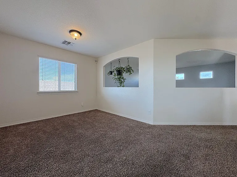 2068 Robert Minnie Pl — Photo 27