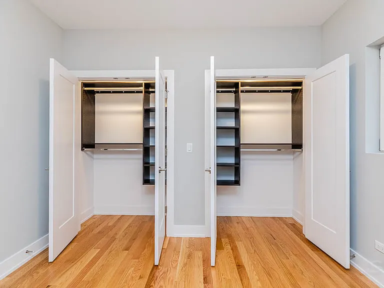2307 W 19th St #3 — Photo 9