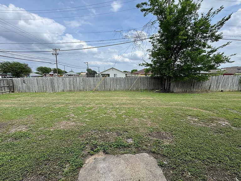 1300 Dugger Circle — Photo 24