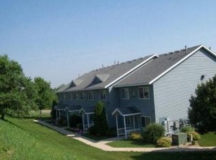 2412 N Broadway St APT 206, New Ulm, MN 56073