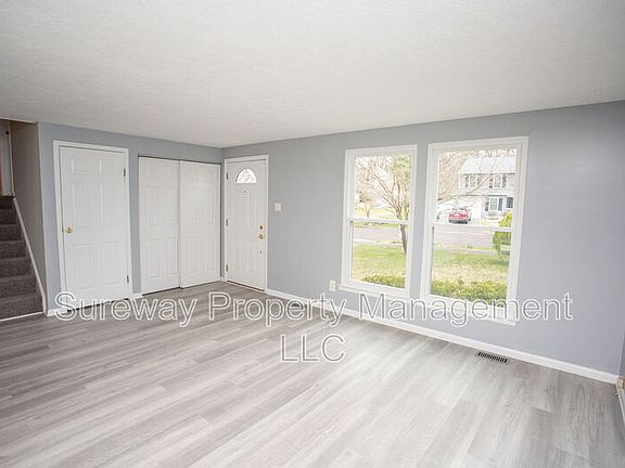 3rd image of 57 Lady Diana Cir