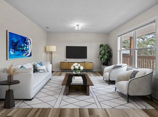 9557 18th Bay St APT 12, Norfolk, VA 23518