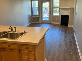 307 Bell St APT 208, Edmonds, WA 98020