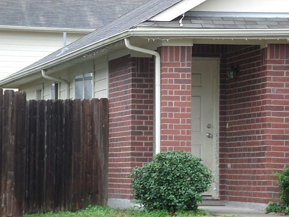 3rd image of 15018 Sunset Creek Dr