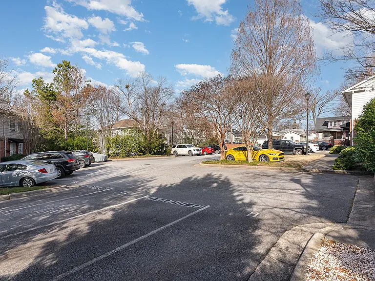 111 Ellington Oaks Ct — Photo 24