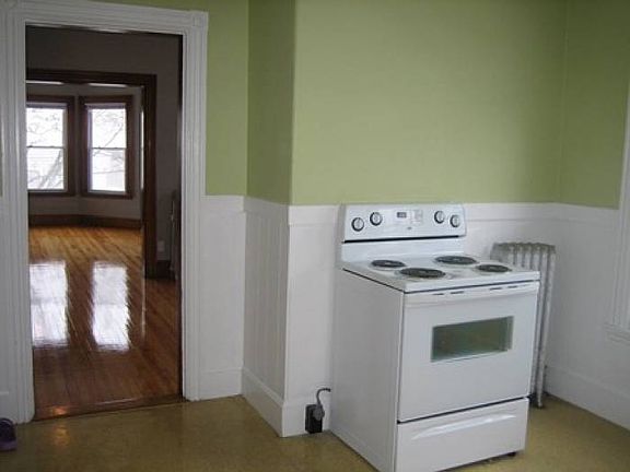 eat in kitchen
