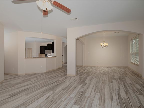 4th image of 11 Handbridge Pl