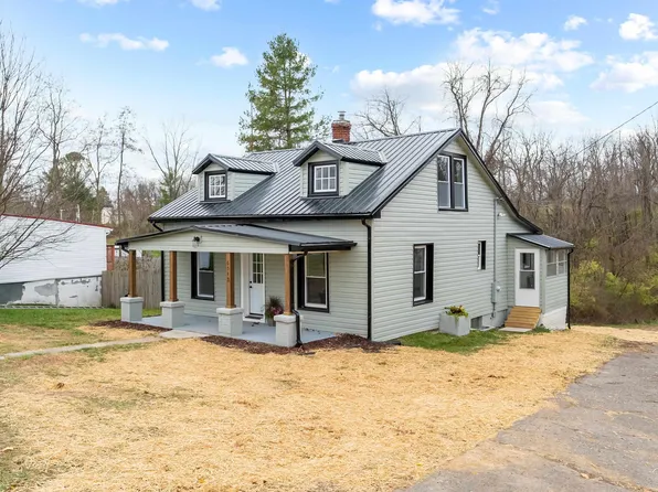 6549 New River Rd, Fairlawn, VA 24141