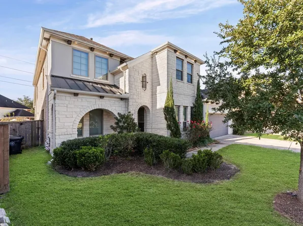 6126 Garden Lakes Ln, Sugar Land, TX 77479