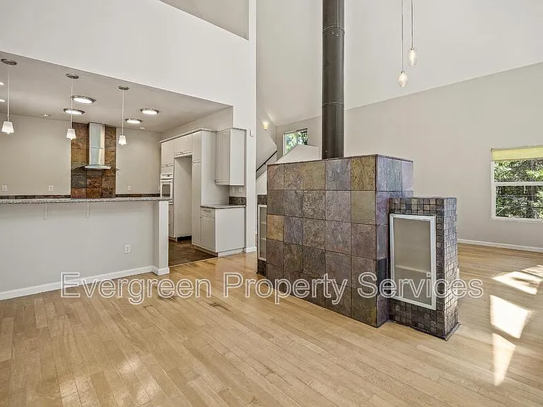 1932 Tecolote Dr — Photo 8