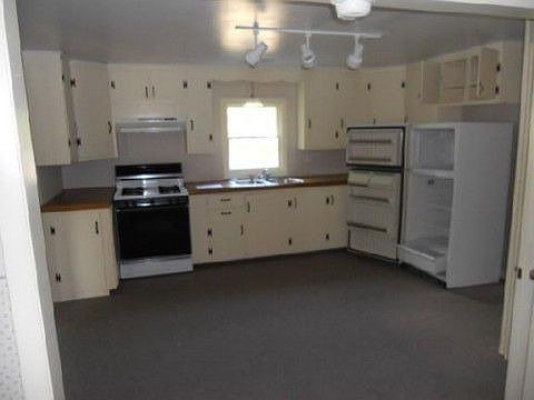 2nd image of 141 Saint Josephs Ln