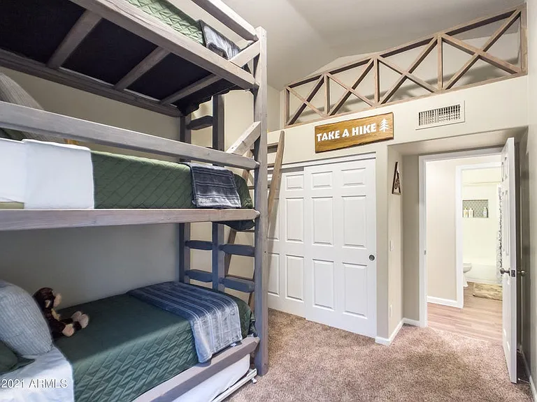 1218 E Seahorse Ln — Photo 21